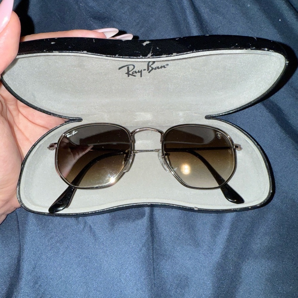 Ray-Ban RB3548-N, Size 51-21-145.
